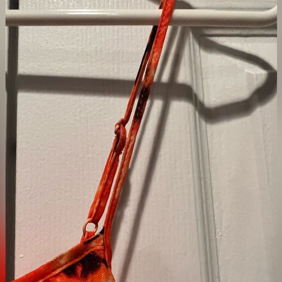 New Wayf Orange Batik Print Belted Chiffon Shift Dress - Picture 4 of 7